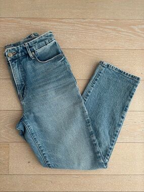 Good American Straight Leg Jeans 0/25